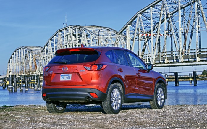 MAZDA-CX-5-CROP